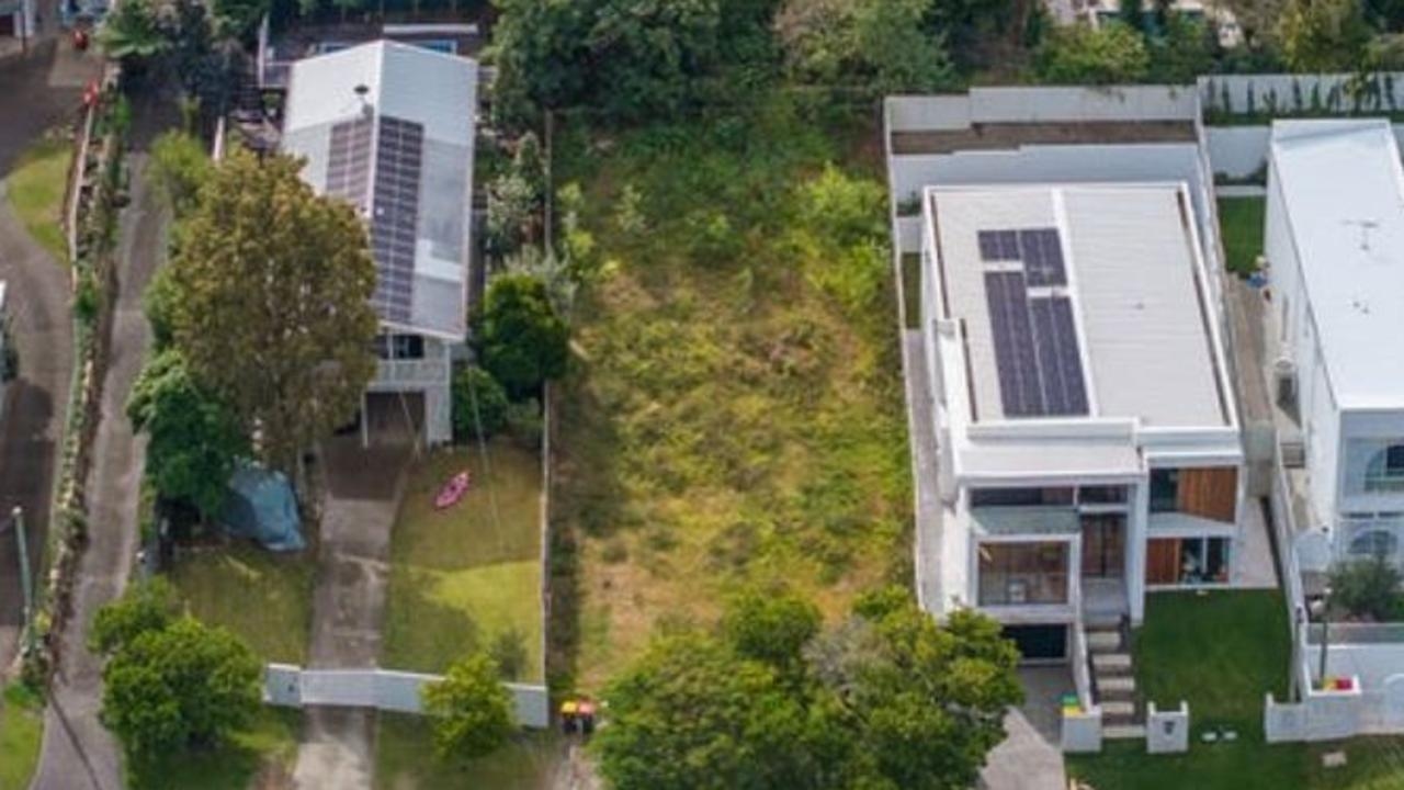 Empty city land block sells just short of $1.8 million at auction