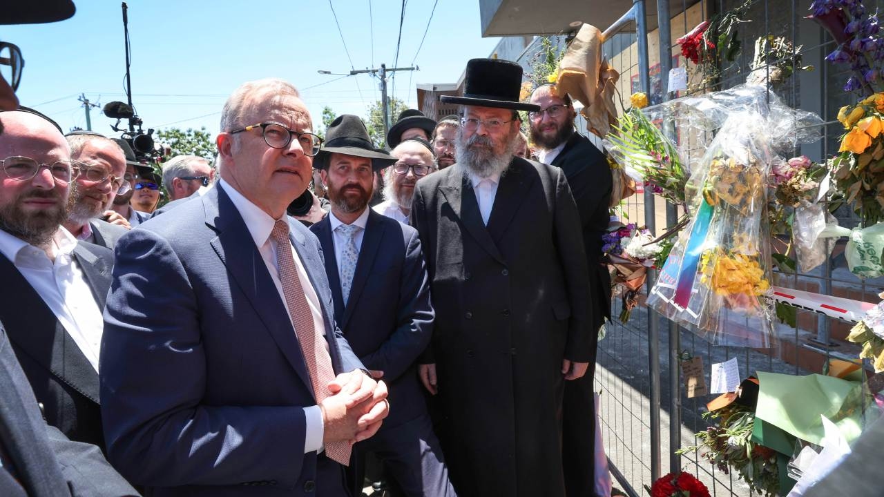 Prime Minister Anthony Albanese snubs Jewish Australian community's antisemitism plan after synagogue attack