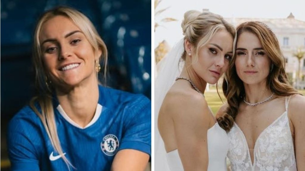 Ellie Carpenter now her wife's rival after joining Sam Kerr in major club switch