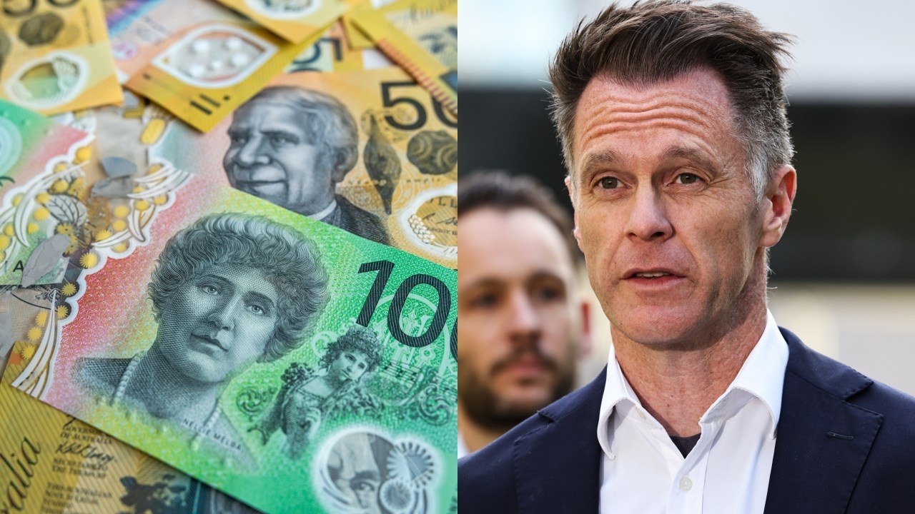 NSW Premier Chris Minns and state MPs to receive sizable wage hike as pay freeze draws to a close