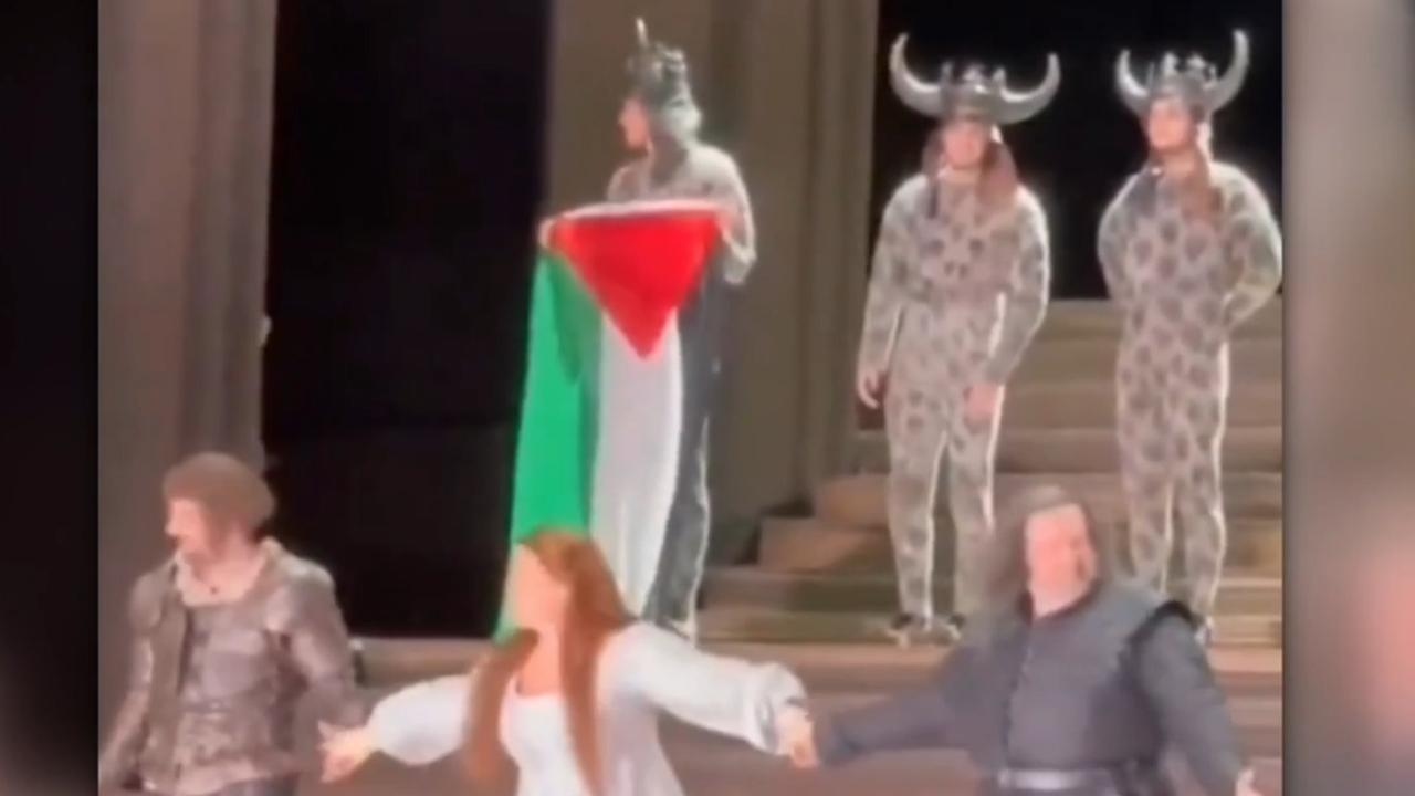 ‘Really disgraceful': Queer dance artist unfurls Palestine flag at Royal Opera House