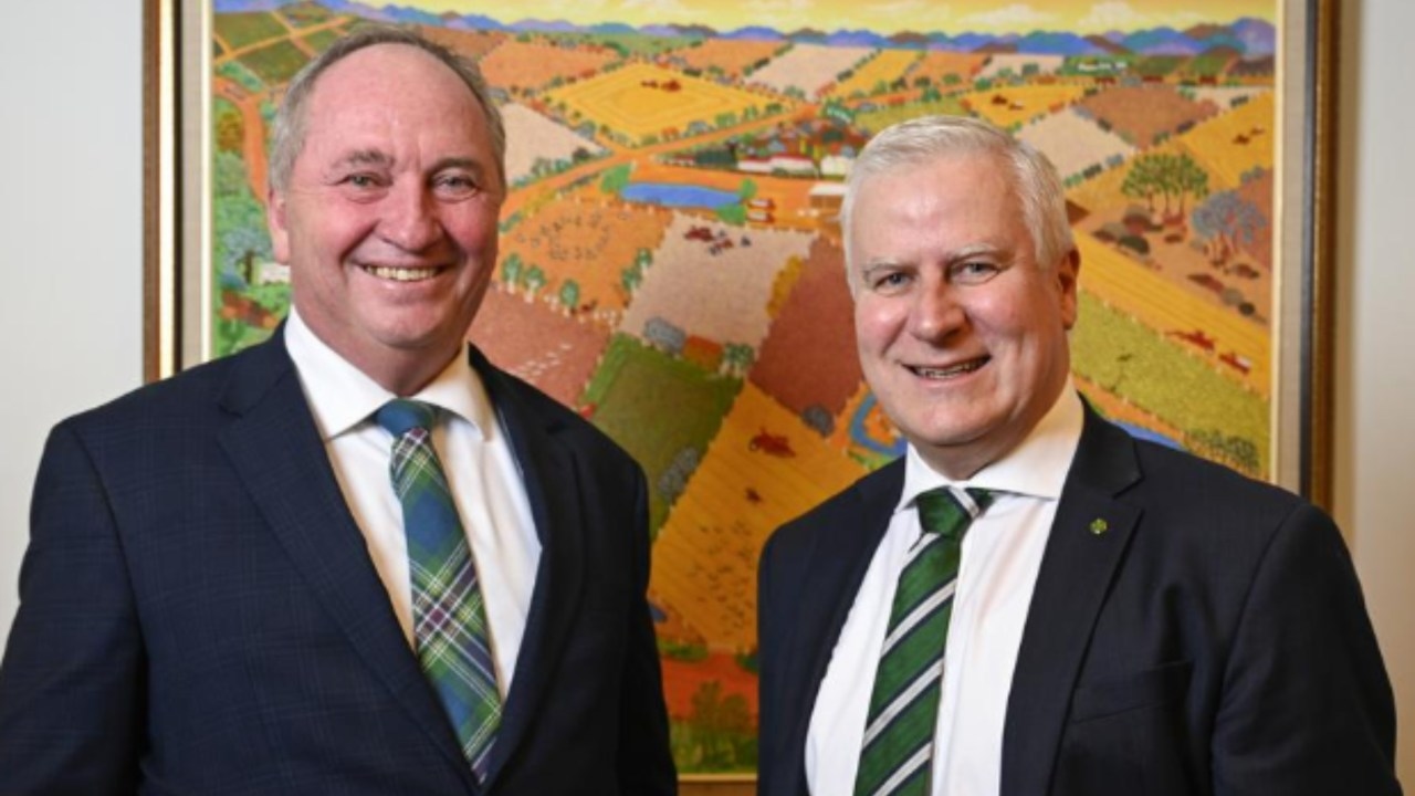 Michael McCormack to back Barnaby Joyce's bill to dump emission reduction targets and won't rule out leadership challenge