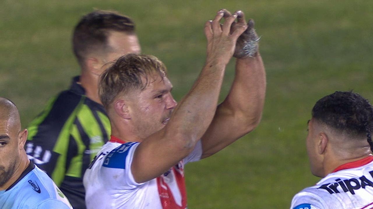 ‘He insists it's a gee-up': Dragons come clean on burger celebration