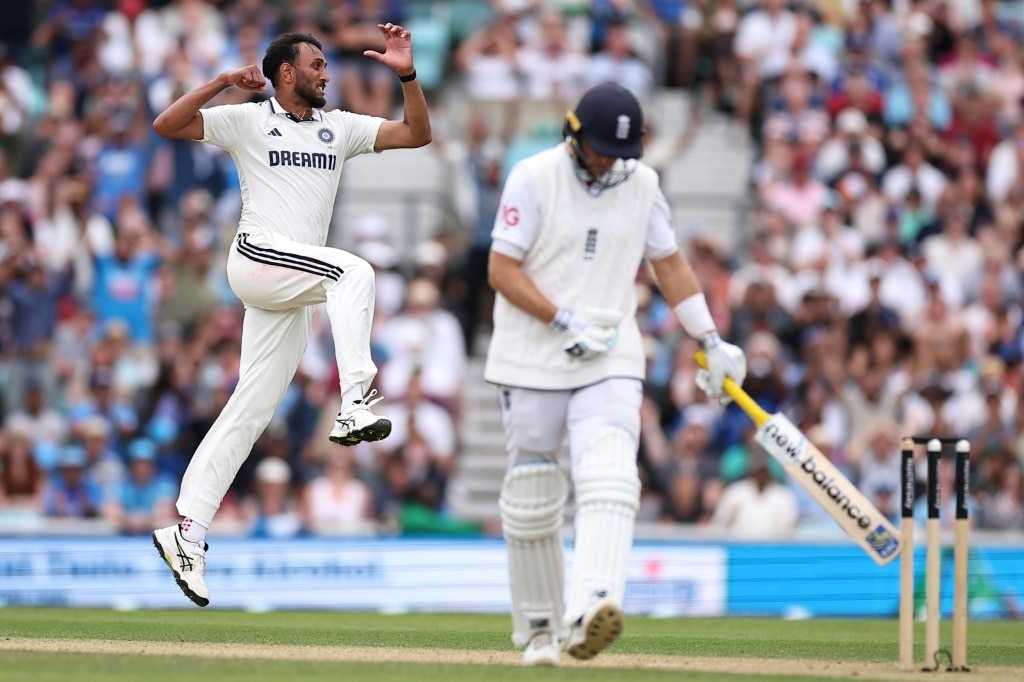 Oval downpour leaves England-India series on knife edge