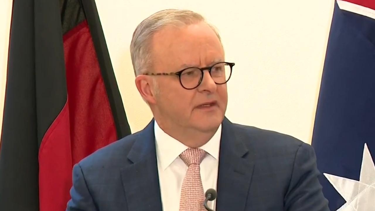 Anthony Albanese addresses Labor caucus before commencement of parliament