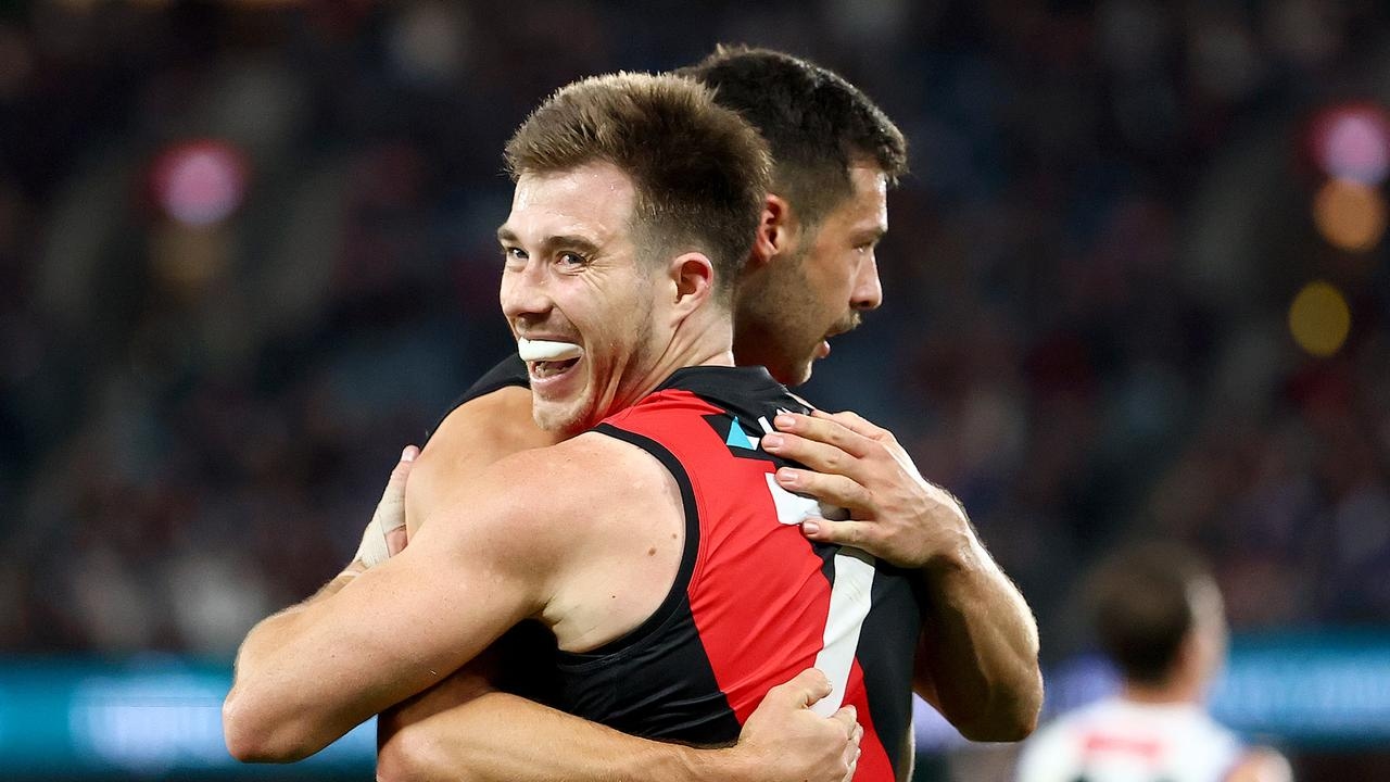 ‘Losing faith': Senior players rumour swirls as Bombers reach crisis point