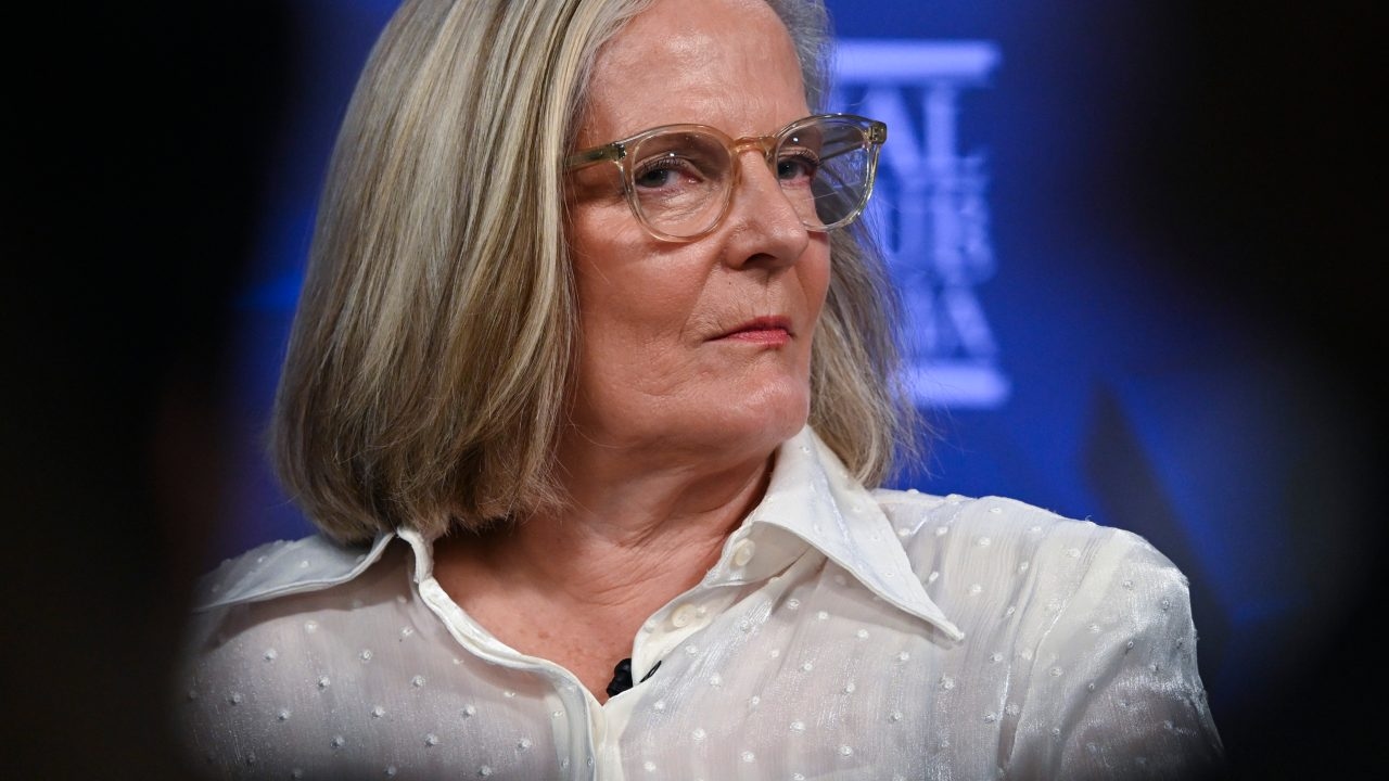 Lucy Turnbull slammed online after praising transformation of multi-level car park into social housing project in Paris