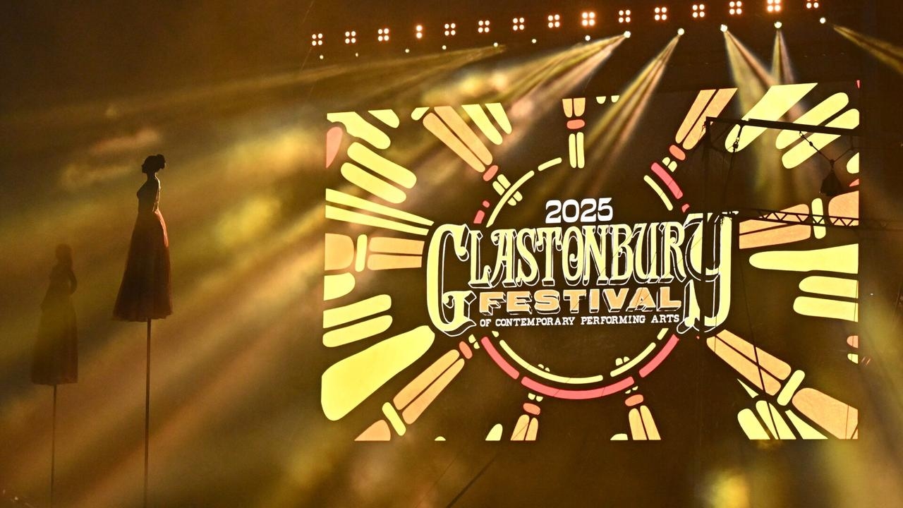 Crowds gather for Glastonbury festival