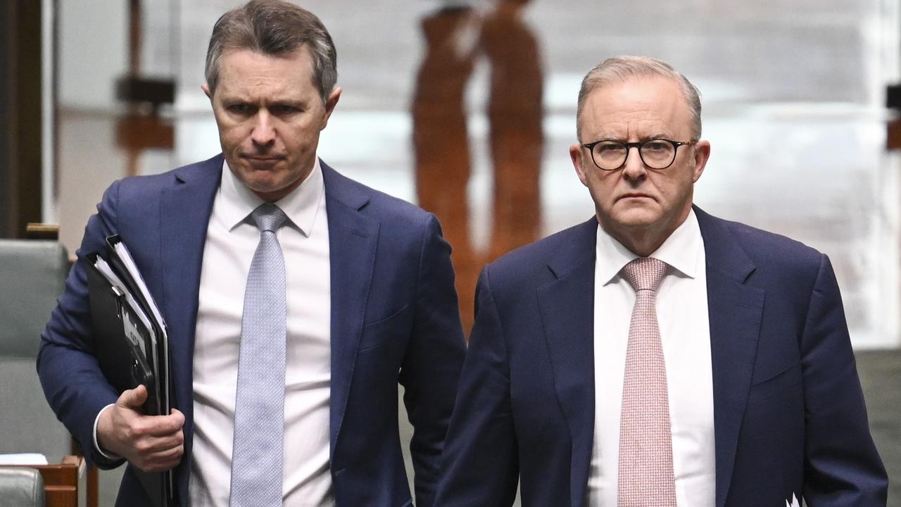 Labor to introduce student debt-slashing bill into parliament
