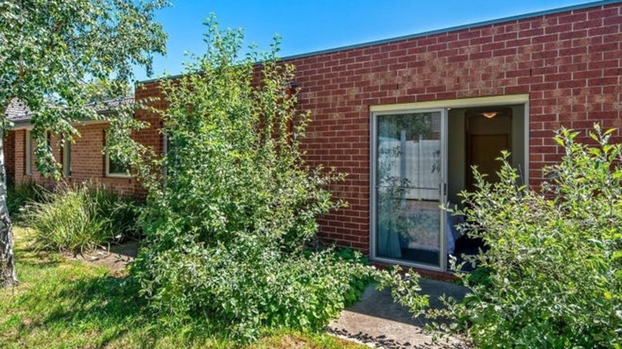 Melbourne cheap homes: Frankston unit sold under $100k