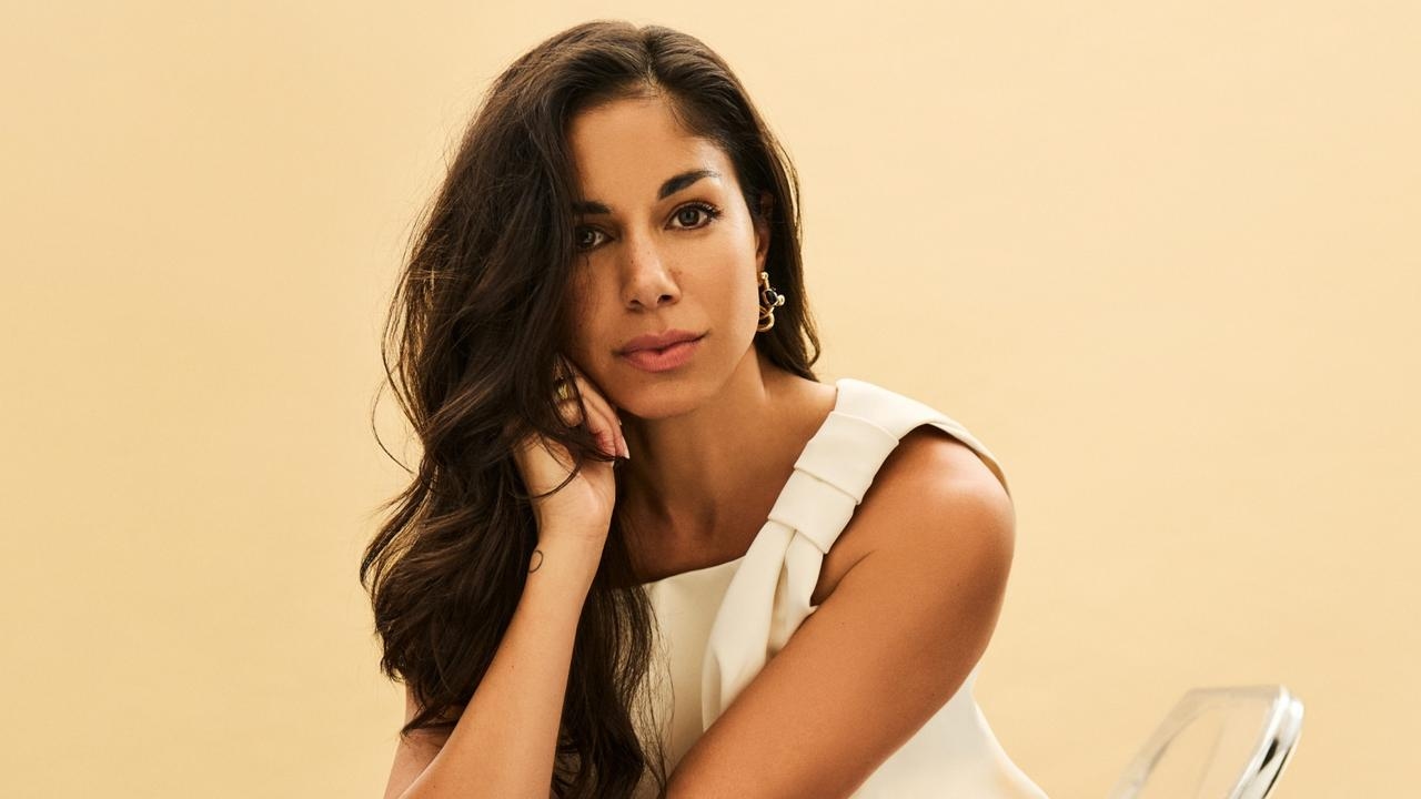 Sarah Roberts: Home And Away star discusses divorce, sex scenes