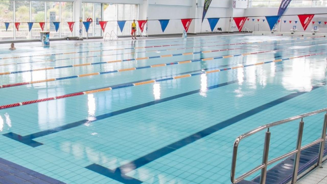 Nine hospitalised, 200 evacuated after chemical incident at public pool in Melbourne