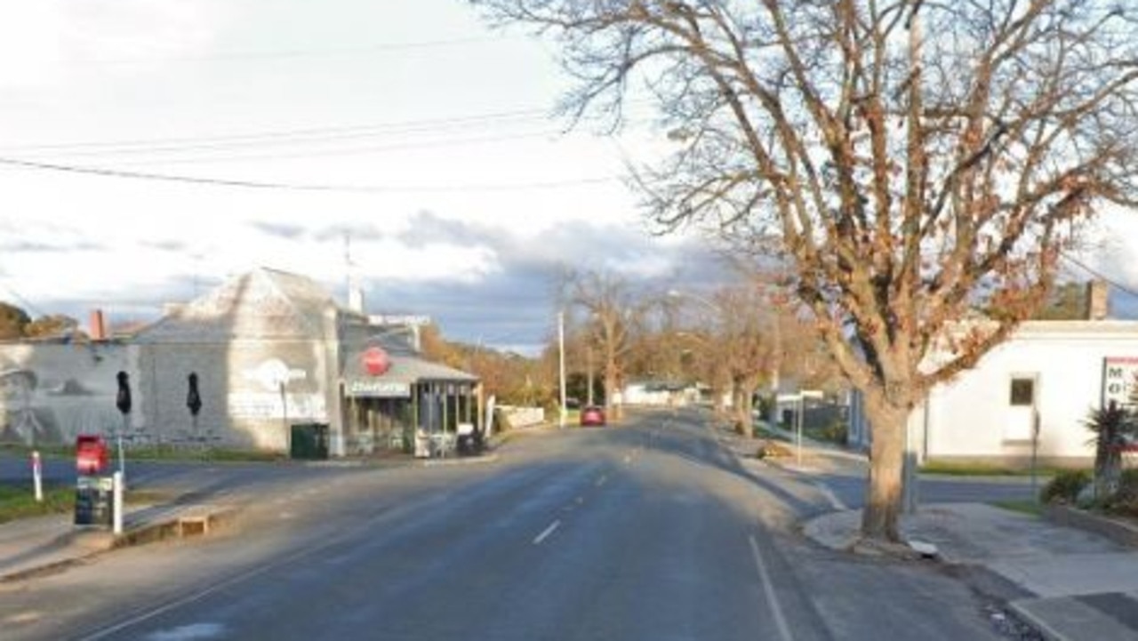Manhunt after man shot during ‘altercation' at property in regional Victoria