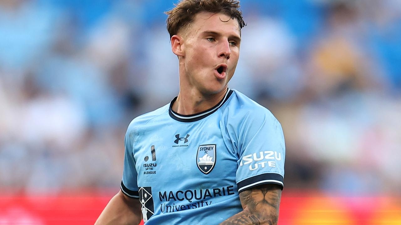 Adrian Segecic parts ways with Sydney FC to join English Championship club Portsmouth
