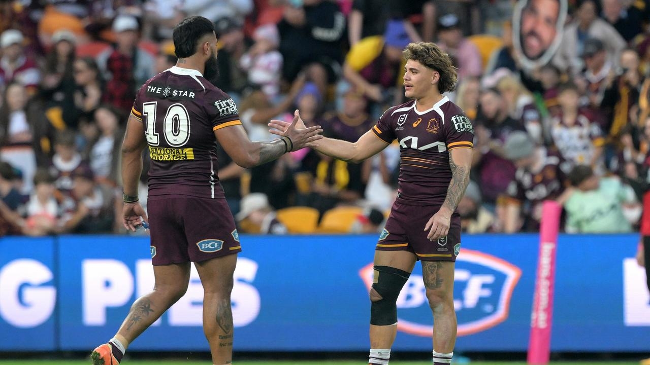 Reece Walsh stars in Origin audition amid Warriors' double injury blow