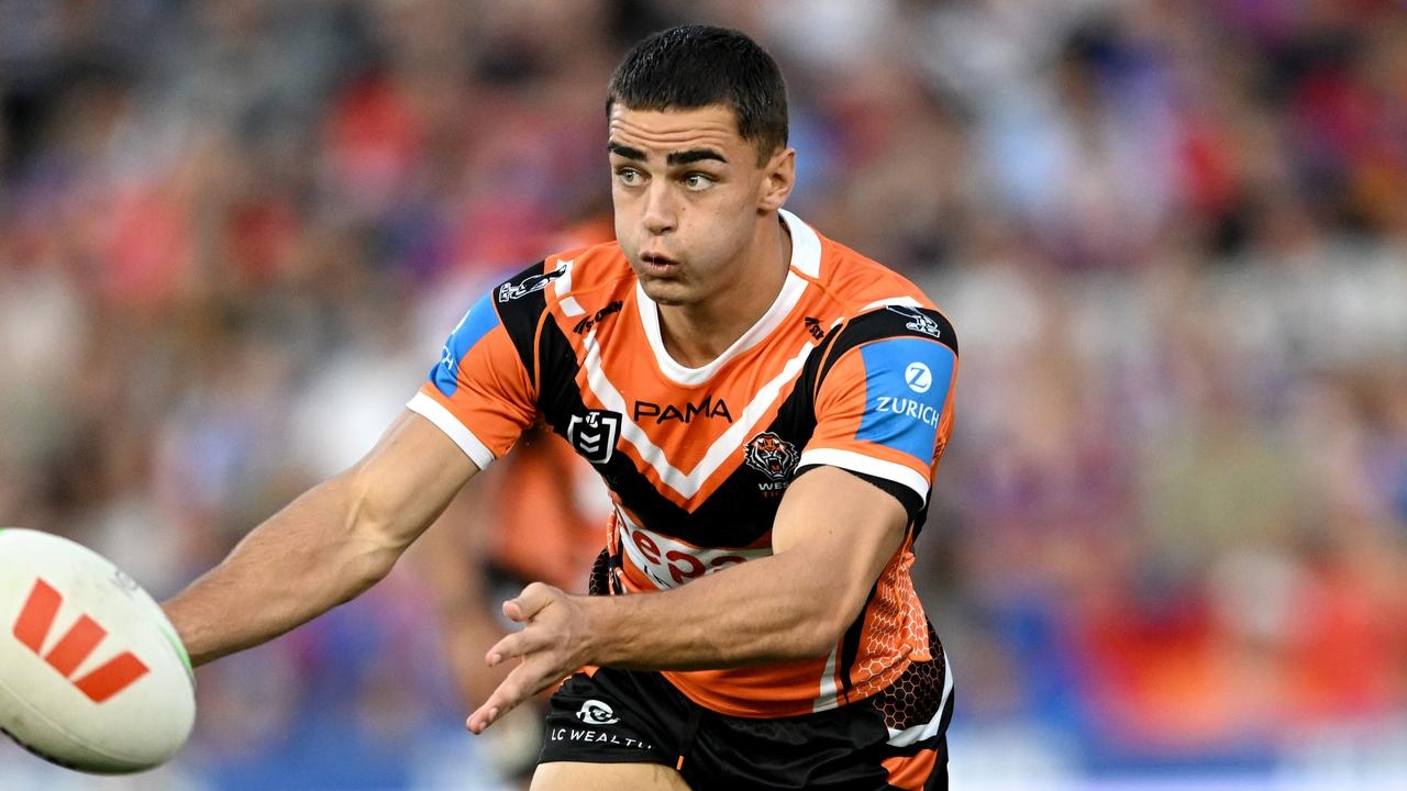 NRL signings: Tallyn Da Silva officially makes the move to Parramatta on long-term deal as the Roosters sign Dolphins flyer