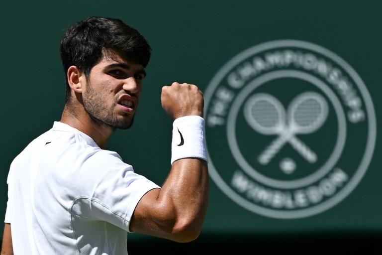 Alcaraz subdues Fritz to reach third successive Wimbledon final