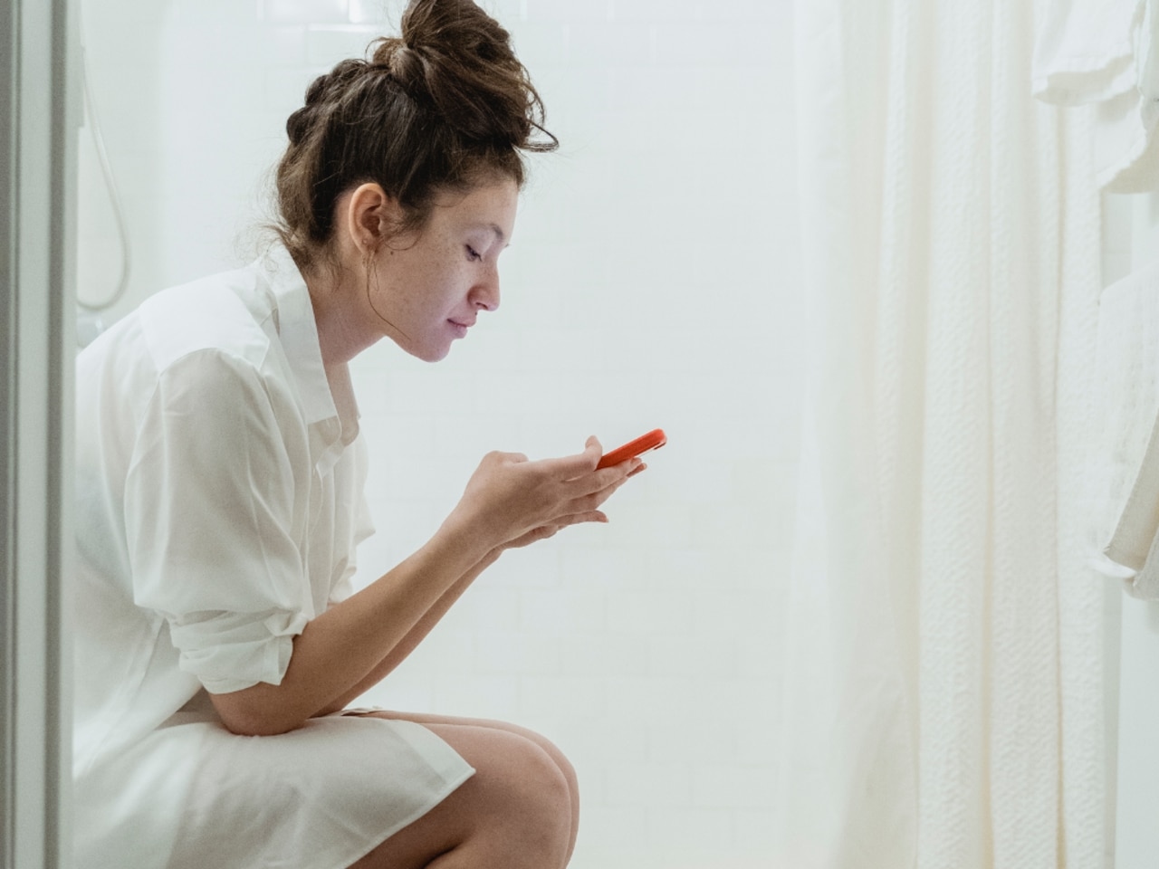 How long should you really take to pee? Scientists have an answer