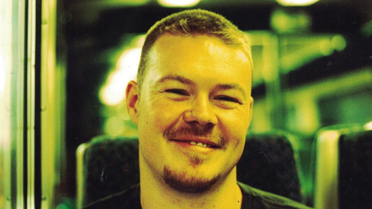 NSW Police launch fresh $250k appeal for information on missing Sydney chef Simon Knight