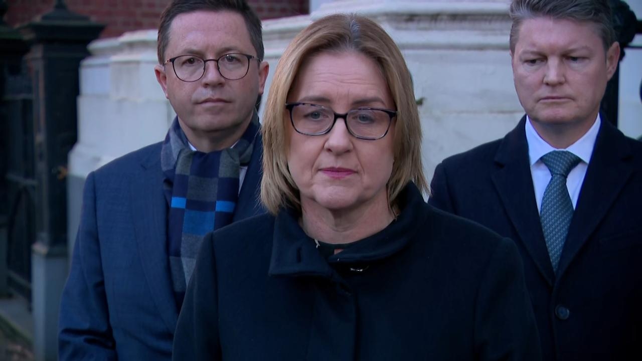 Today's News Headlines: Victoria Premier to form anti-hate taskforce after antisemitic attacks in Melbourne.