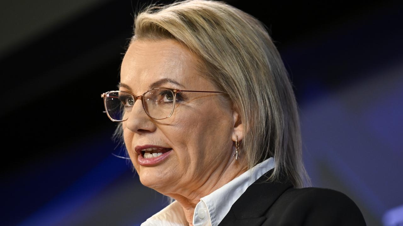 Opposition calls on Labor to work together on childcare laws