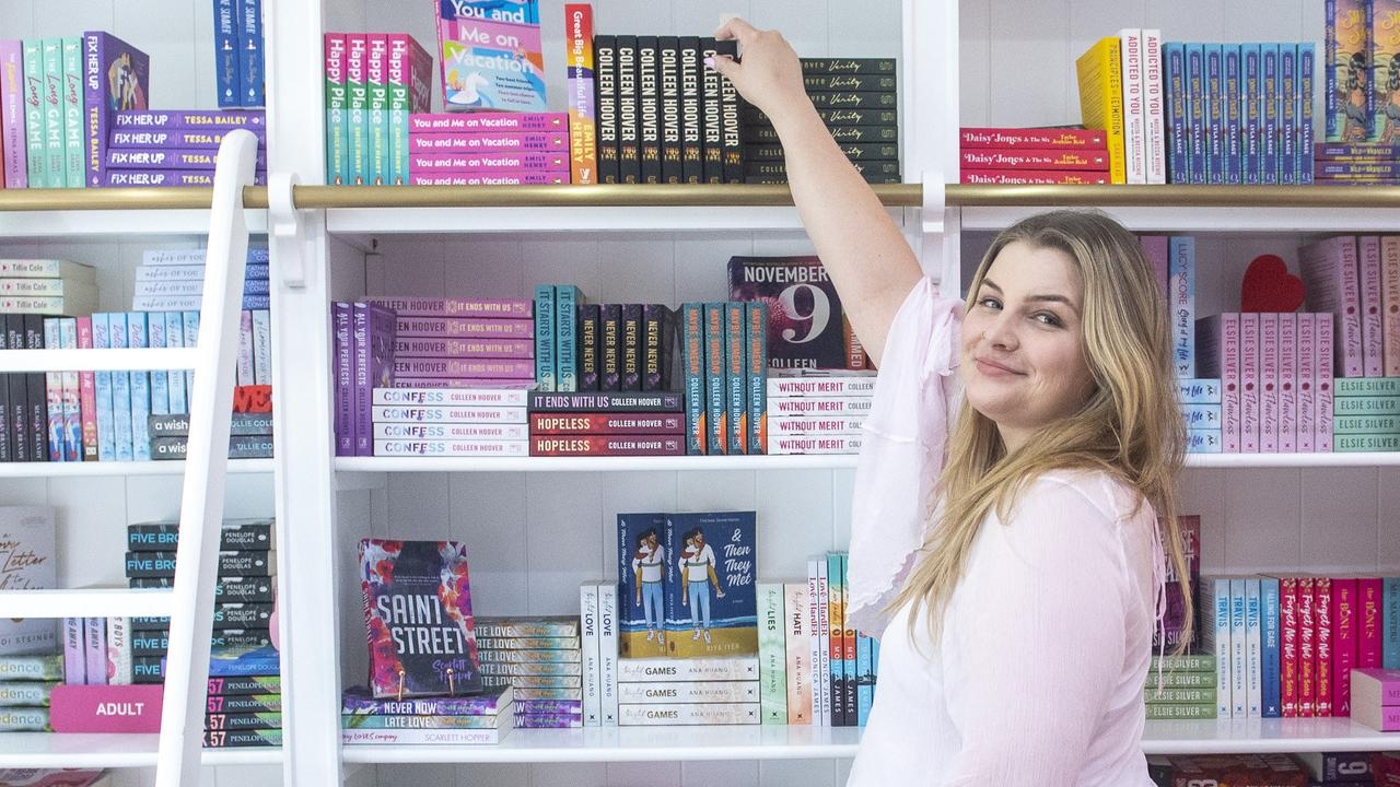Erotic trend sweeping posh suburbs as spicy fantasy books take over TikTok