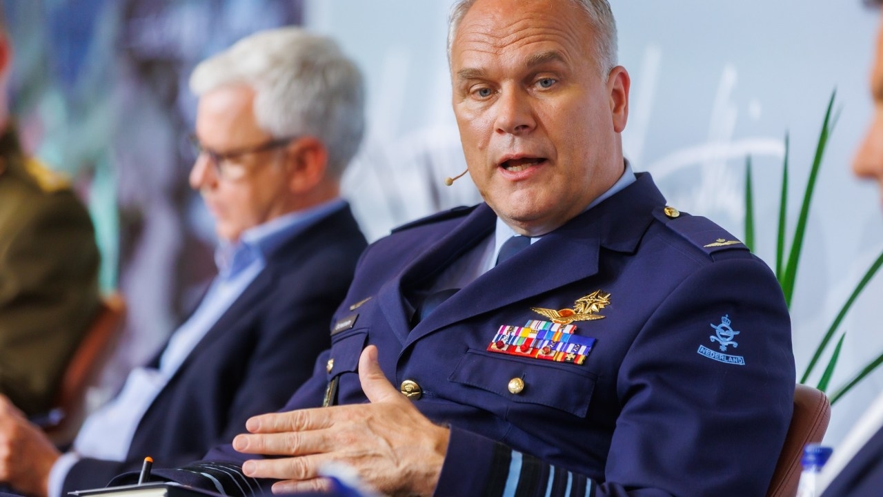 Top European general warns Albanese government over defence spending in face of China threat