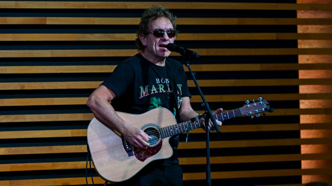Cold Chisel guitarist Ian Moss learns fate in court after clocking 115km/h on trip to Brisbane