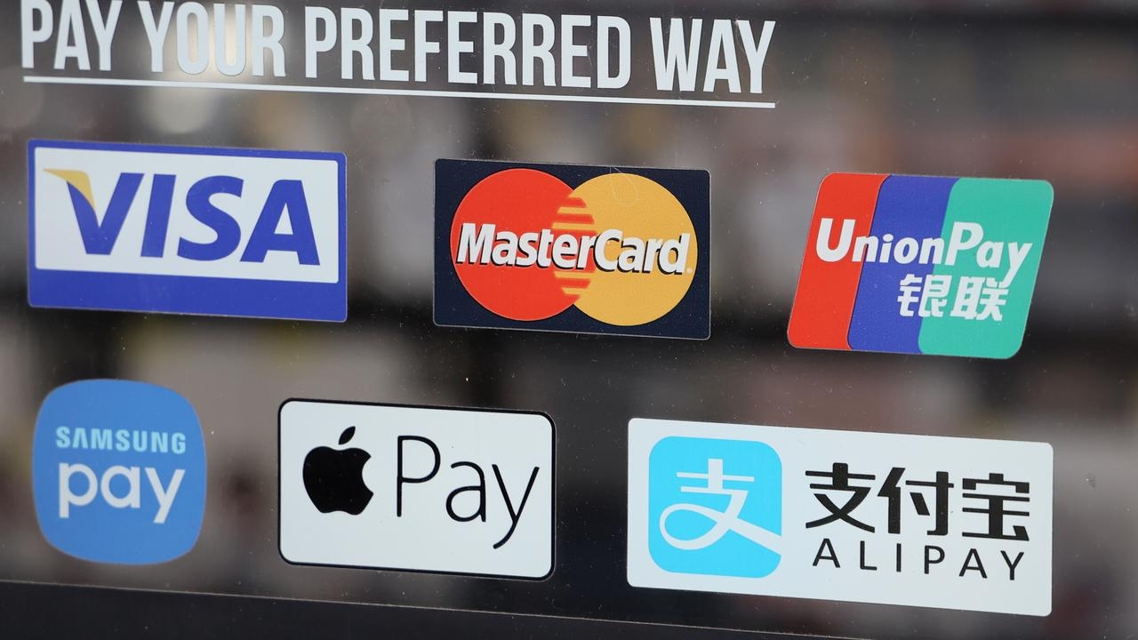Aussie consumers warned over ‘dangerous' wage advancing pay trend