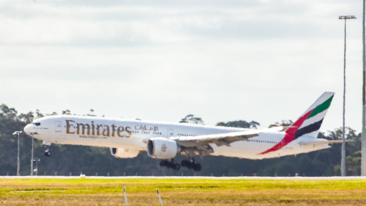 Emirates to cut second daily Perth–Dubai service from October