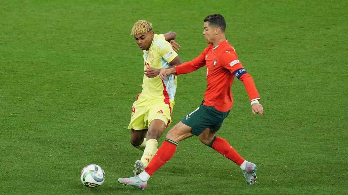 يامال يثير الجدل بفيديو قديم مع قميص رونالدو .. فيديو