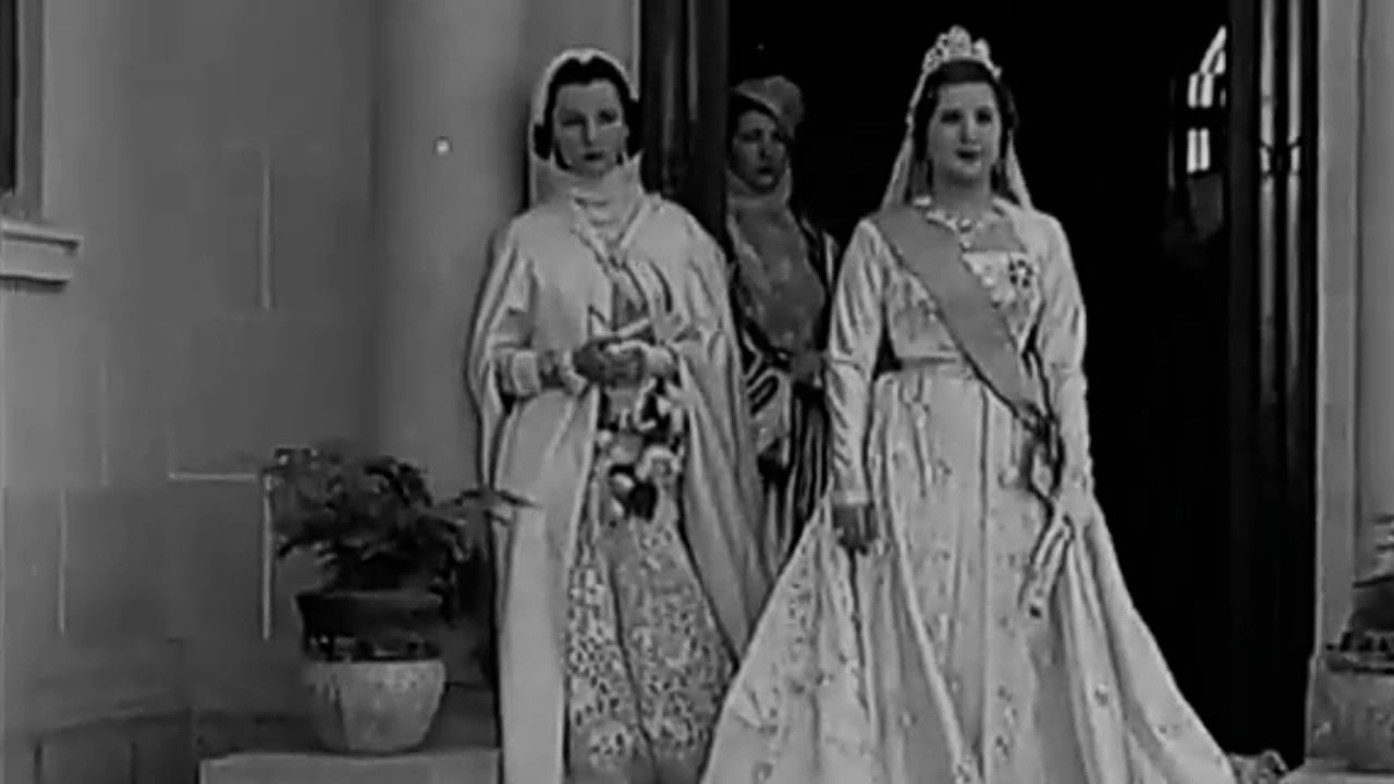 لقطات من زواج الملك فاروق والملكة ناريمان عام 1951 .. فيديو