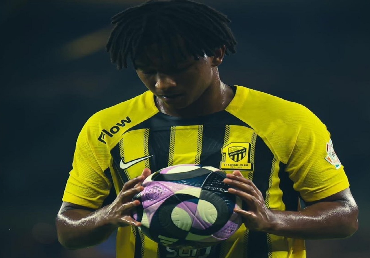 الاتحاد يُبلغ عوض الناشري وعبدالإله هوساوي بالخروج من الفريق