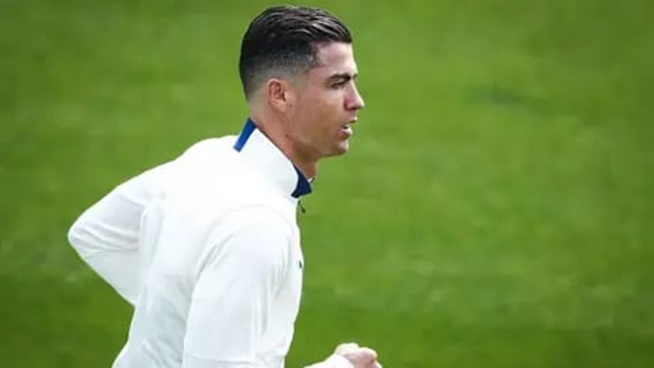نجم شاب في ريال مدريد يظهر تأثره بكريستيانو رونالدو بقميص 'النصر'