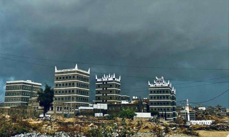 مقتل طفل اثر عبثه بالسلاح في يافع
