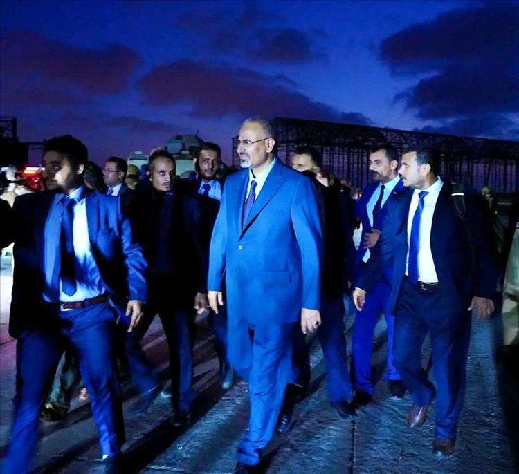 عيدروس الزبيدي يعود مع هذا القائد الى عدن