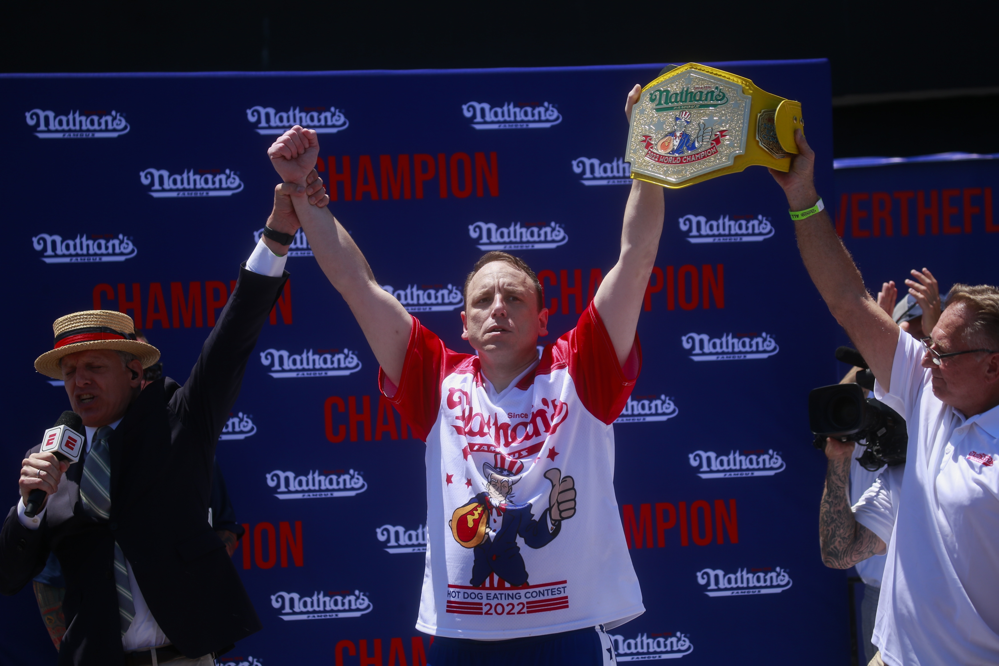 Nathan's Hot Dog Eating Contest 2025: Joey Chestnut Regains Title