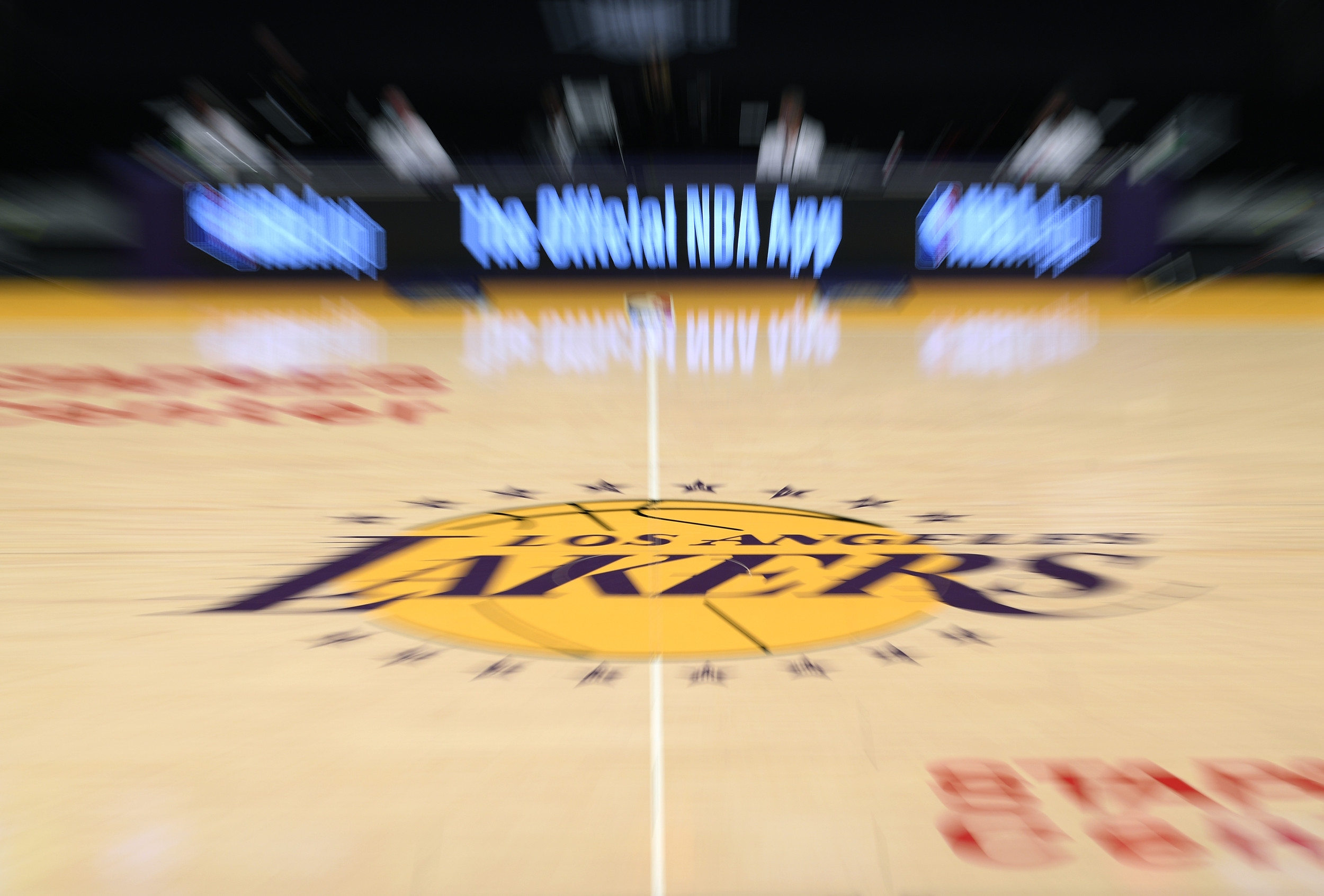 Lakers Pushing to Move Up Again in NBA Draft Round 2: Report