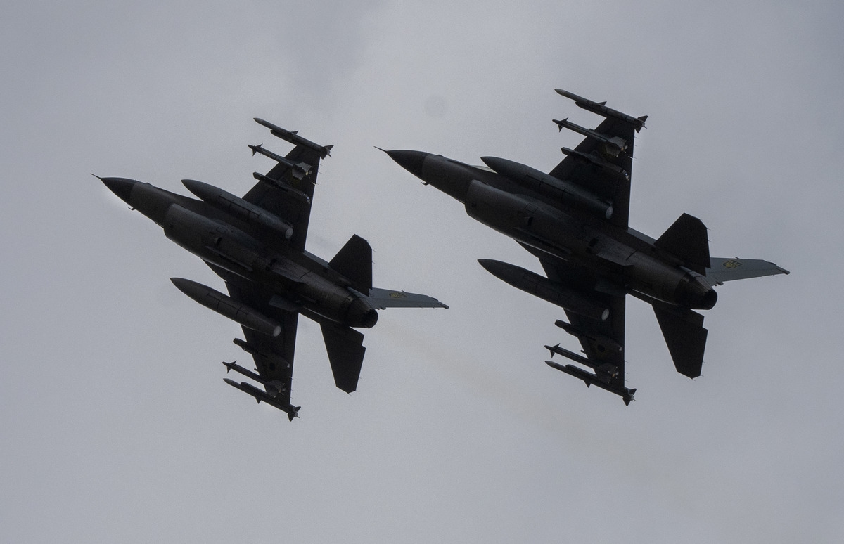 What F-16 Loss Means For Ukraine's Air Power
