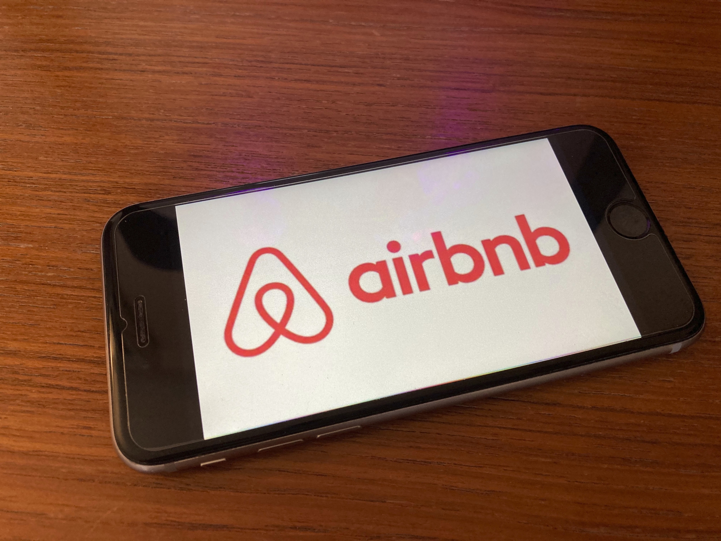 Airbnb Announces Change to Bookings From October 1: What to Know