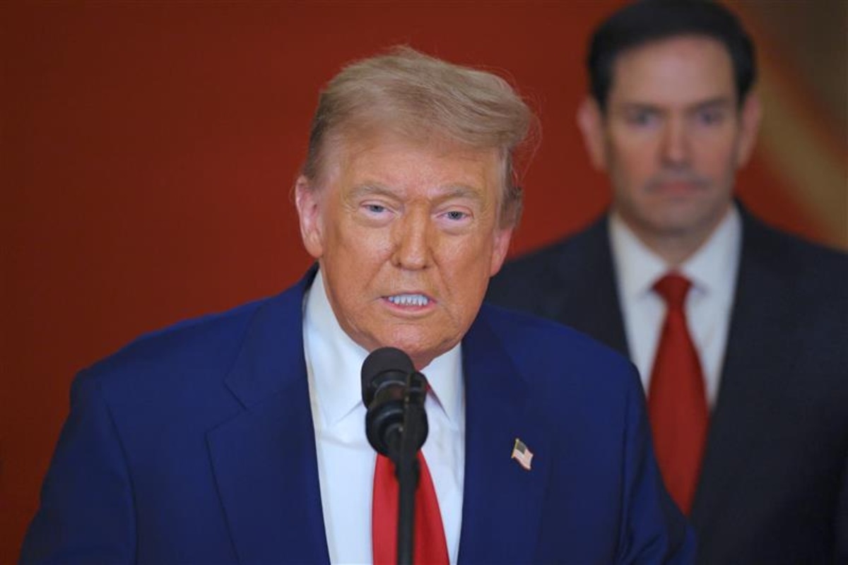 Iranian Cleric Offers Reward for Whoever 'Brings the Head of Trump'