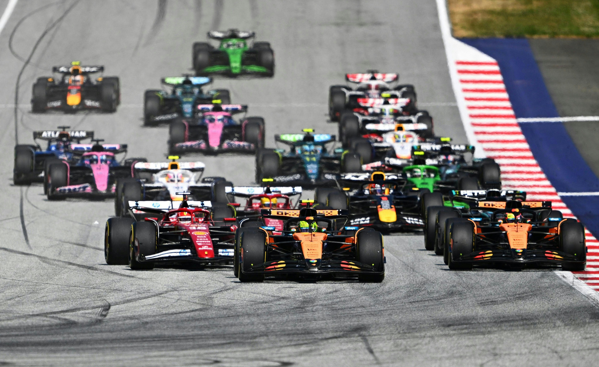 Insider Says 2025 F1 Title Race Will Be a Two-Way Fight Without Verstappen