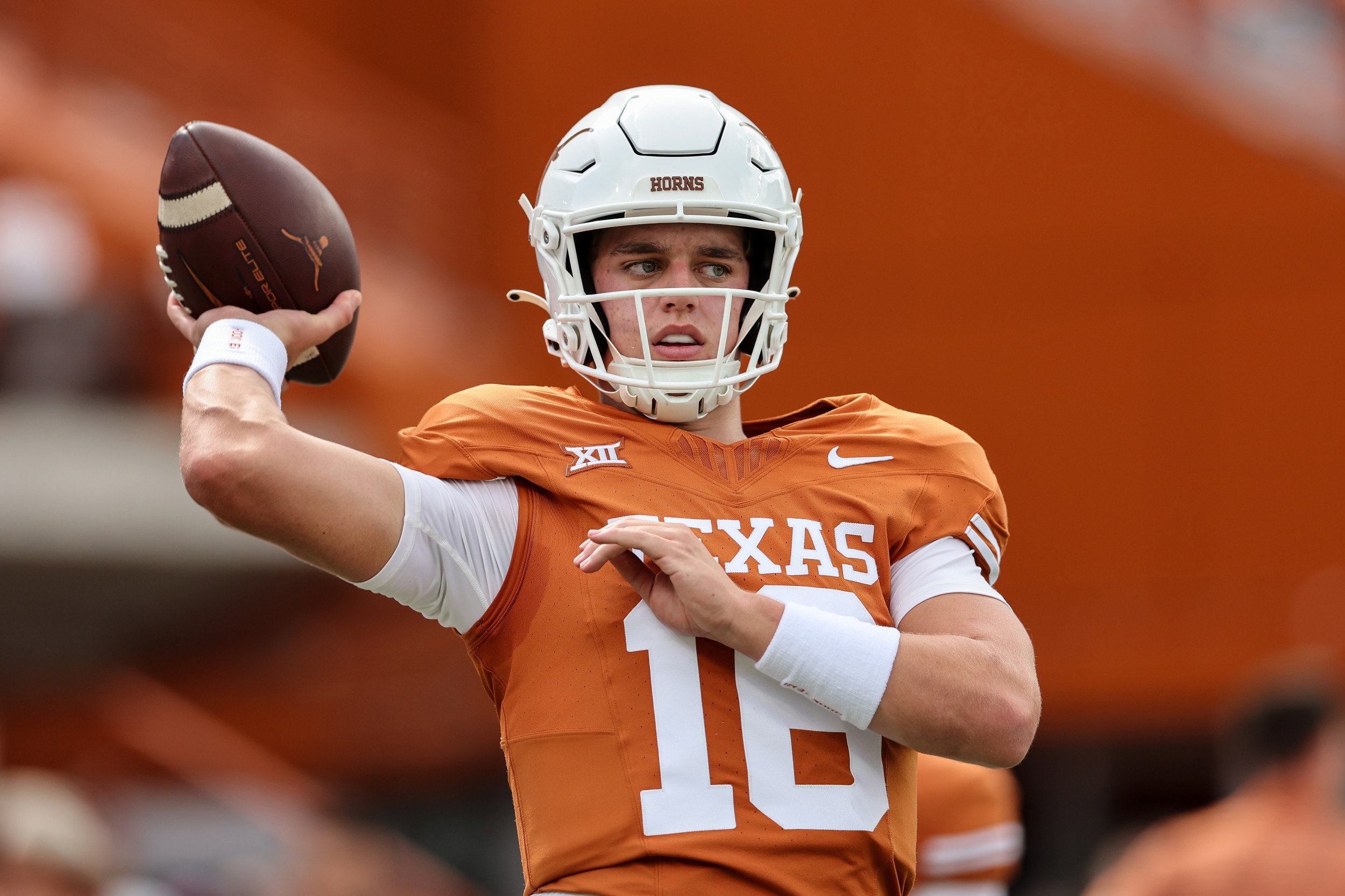 Longhorns' Arch Manning Sends Strong Message Ahead of Season
