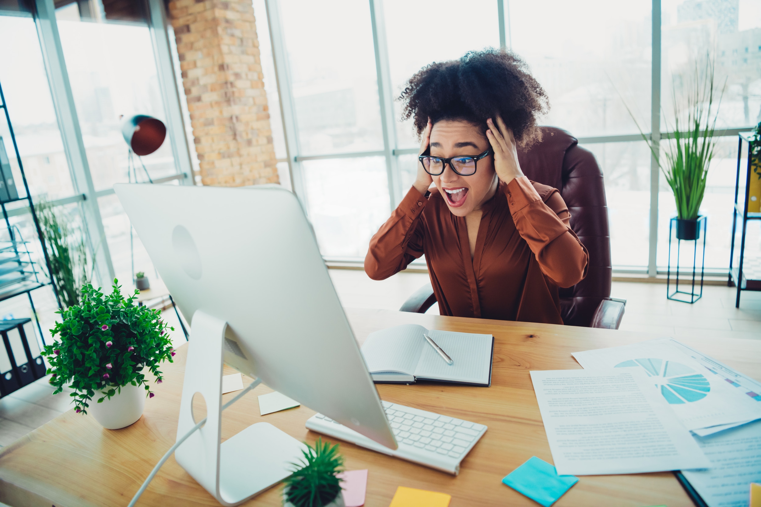 Worker Sits Down at Their Computer, Horror at What's Inside Monitor