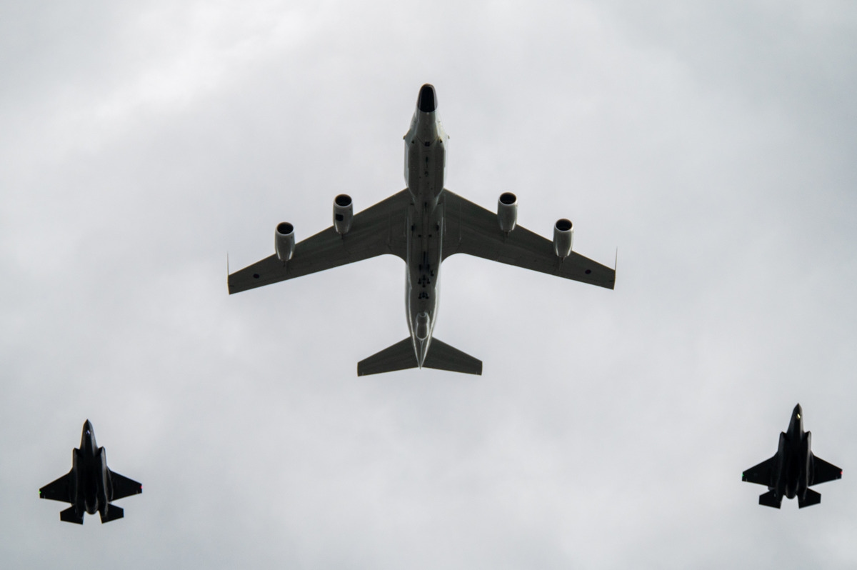US Spy Plane Sweeps Russia's Western Flank