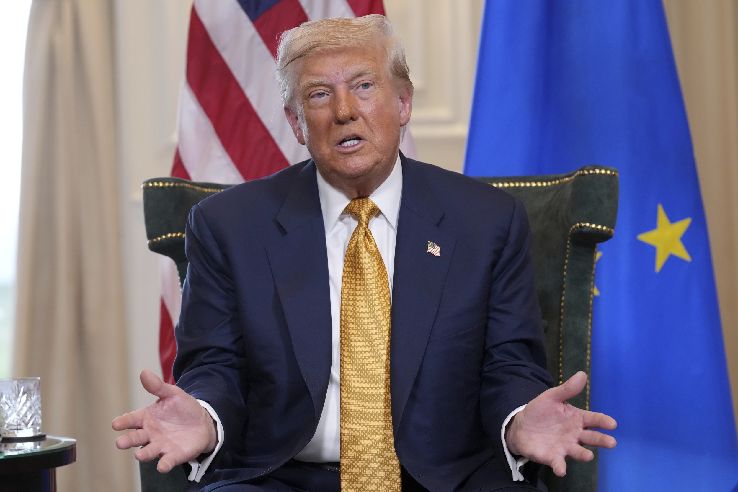 Donald Trump's Approval Rating Changes Direction in Poll