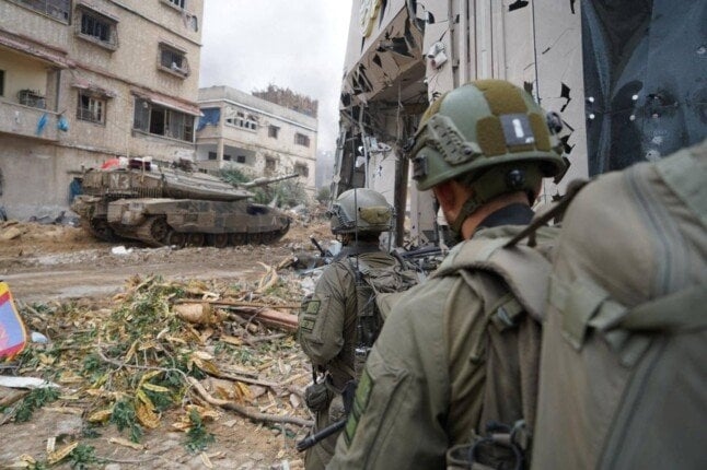 Haaretz: Israeli Army Commanders Gave Direct Orders to Shoot Palestinians Near Aid Centers in Gaza