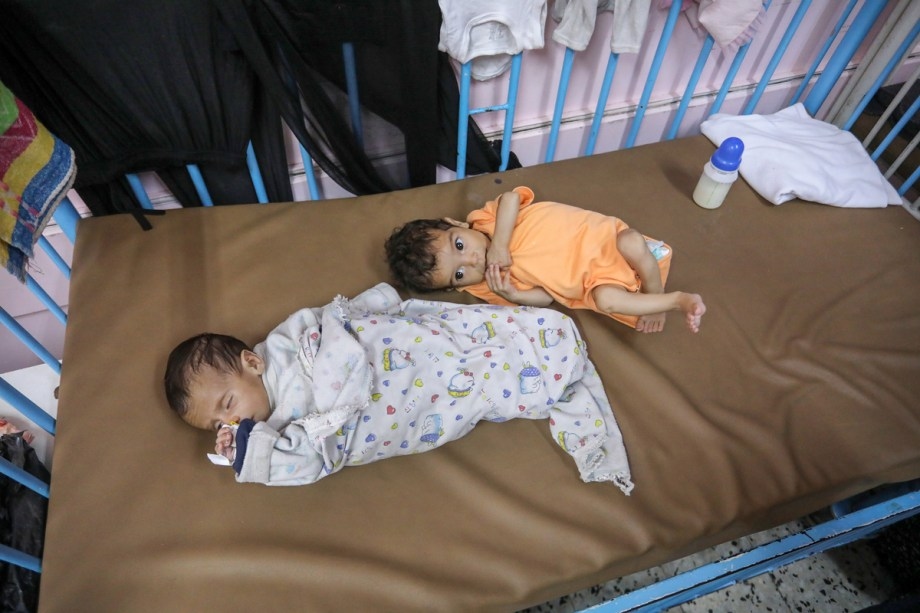 Gaza Baby Formula Crisis Threatens 100,000 Infants