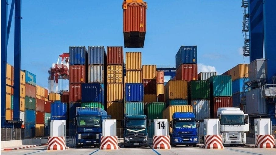 صادرات الصناعة تنمو 8 % بالثلث الأول من العام