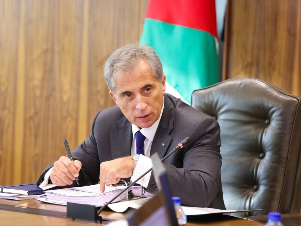 الرياطي يطالب رئيس الوزراء باغلاق مصانع ومحلات بيع الخمور في الاردن